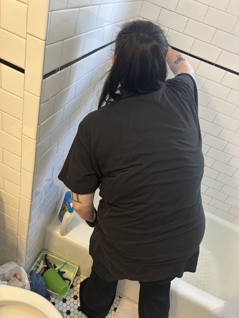 Bathroom deep cleaning tile grout — My Simple Cleaning professional house cleaning